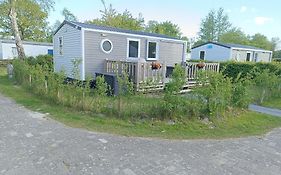 Bj Chalets - Robbengat 85 - Gezellige Chalet Op Vakantiepark Lauwersoog! Vroege Incheck! Met Airco!