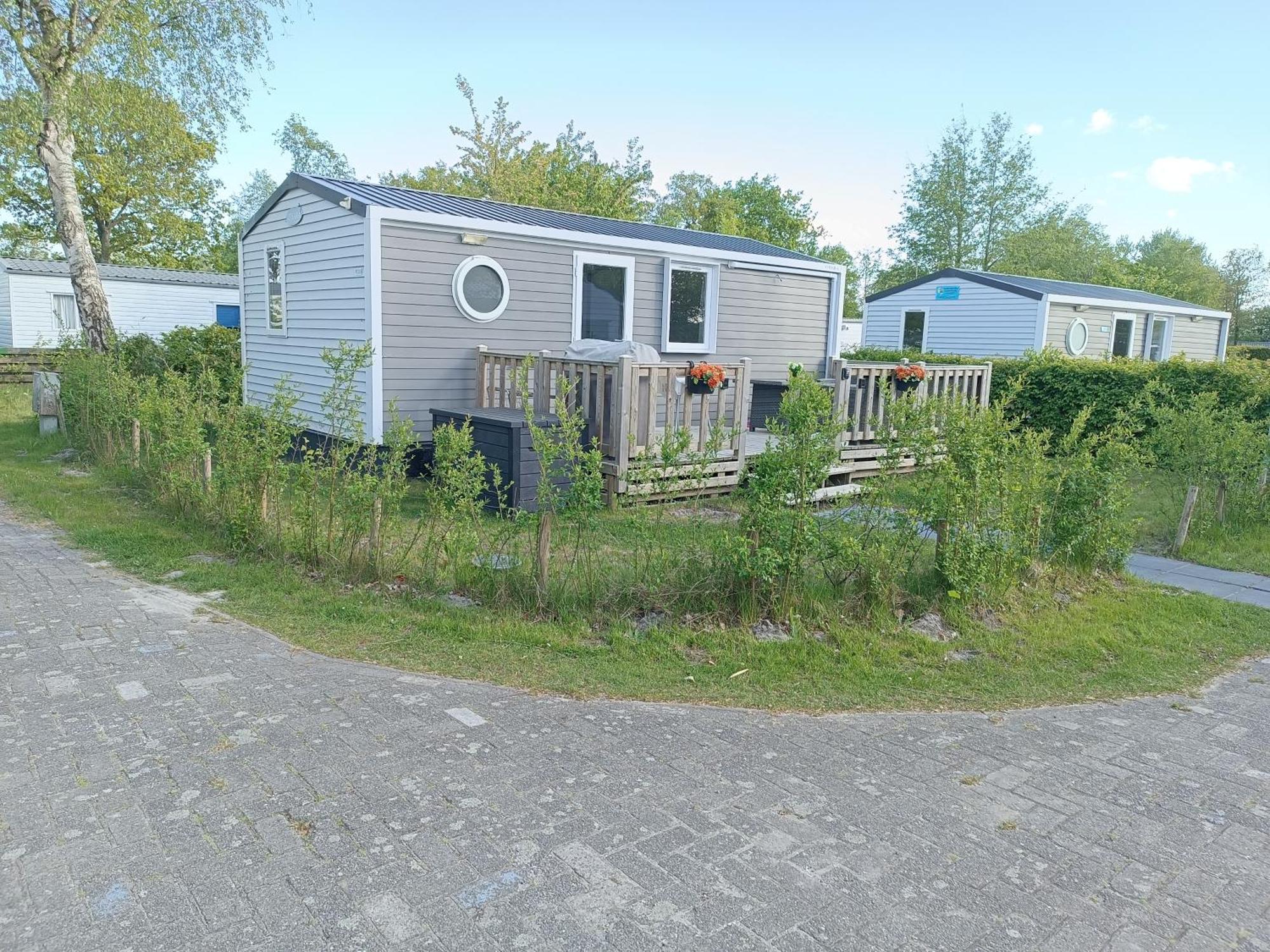 Bj Chalets - Robbengat 85 - Gezellige Chalet Op Vakantiepark Lauwersoog! Vroege Incheck! Met Airco! Exterior foto